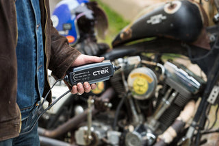 What battery charger is recommended for motorcycle?