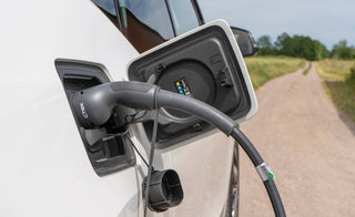 EV CHARGING CABLE inuse 023