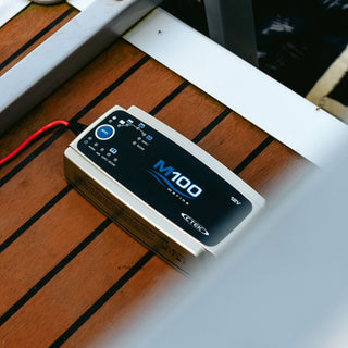M100 UK Battery Charger 12V - CTEK