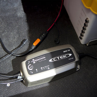 MXS 10 UK Battery Charger 12V - CTEK
