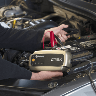 MXS 10 UK Battery Charger 12V - CTEK