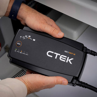 NXT 15 UK Battery Charger 12V - CTEK